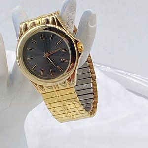 Watch No Brand Gold Toned Black Dial Analog Gold Toned Slach Numerals Stretch ba